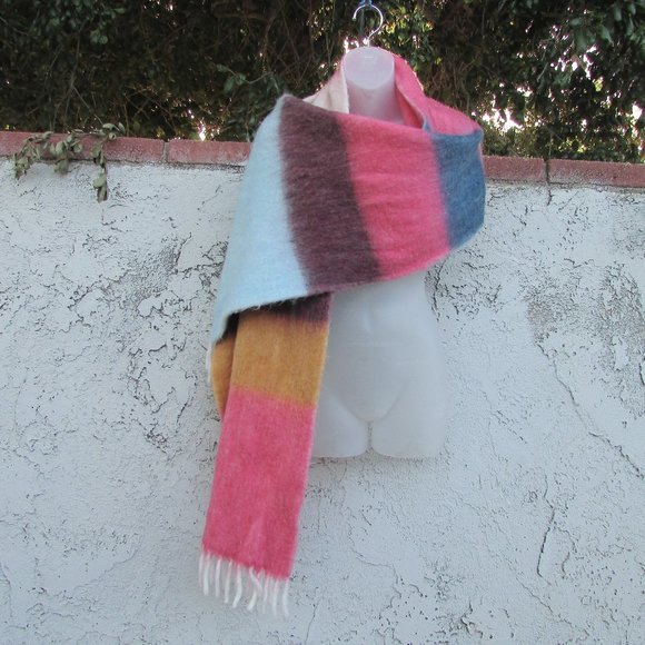 GAP multi color block fuzzy winter scarf 84"X17" - Picture 6 of 6